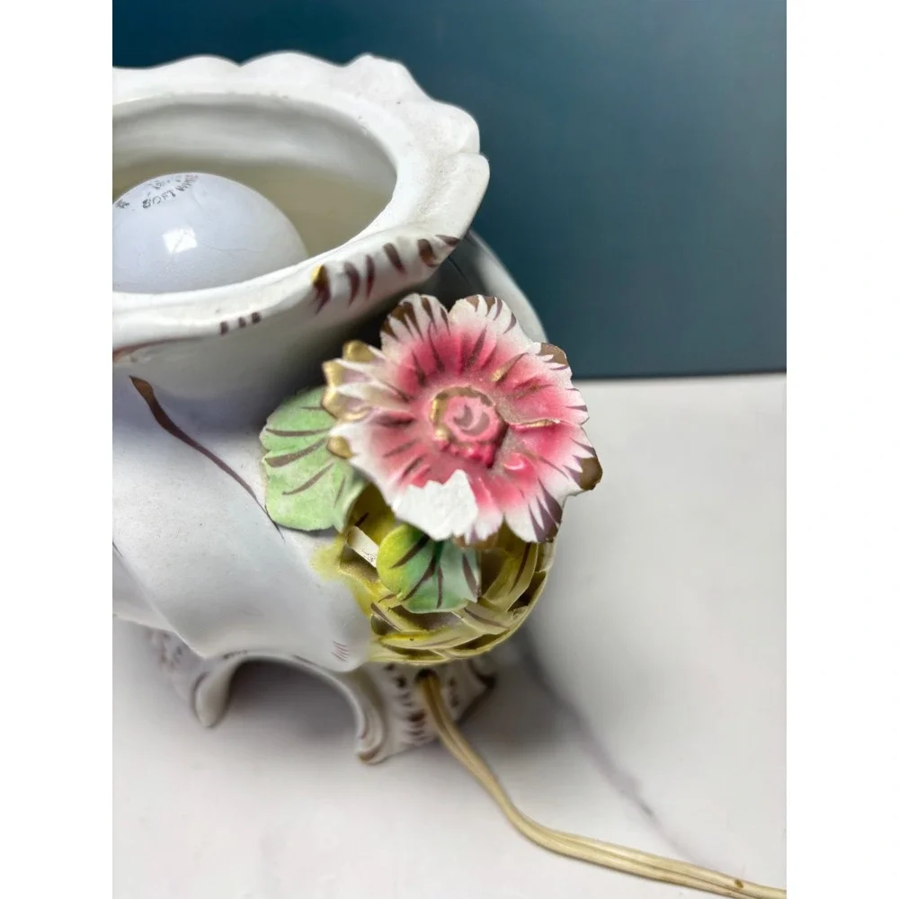 Vintage Italian Capodimonte Style Porcelain Floral Accent Lamp Hand Painted